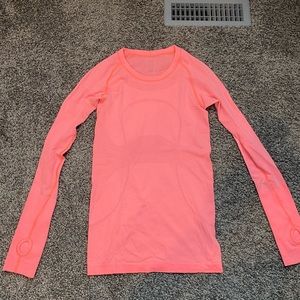 Lululemon Swifty Tech Long Sleeve Size 4
